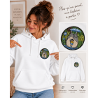 sweat femme premium brodé totrro medaillon sous la pluie